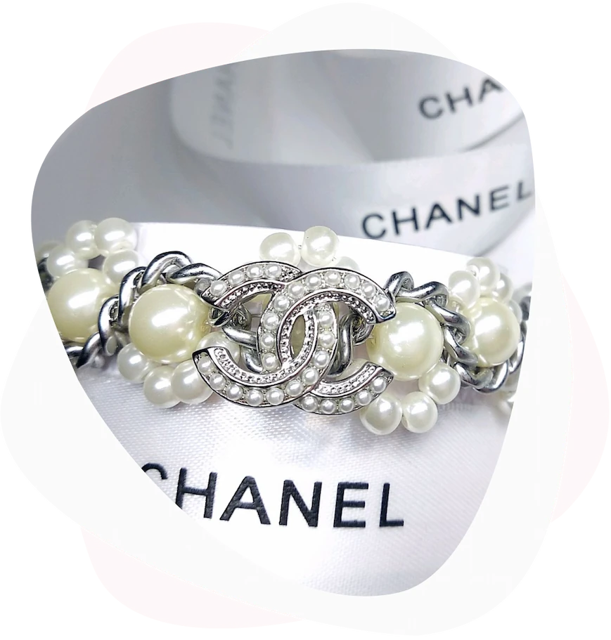 скупка украшений Chanel в ломбарде 24